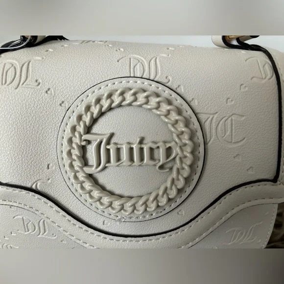 JUICY COUTURE Bag Stay in Circle Mini Crossbody - Ivory Cream Angel Deboss NWT - Picture 3 of 11